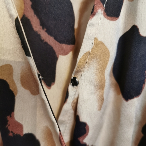 SOLD NWOT - Lulu's Something Wild Tan Leopard Print Romper - Picture 6 of 7